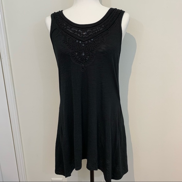 Embroidery & sequins Unique Black Tunic Size Medium - Picture 4 of 14